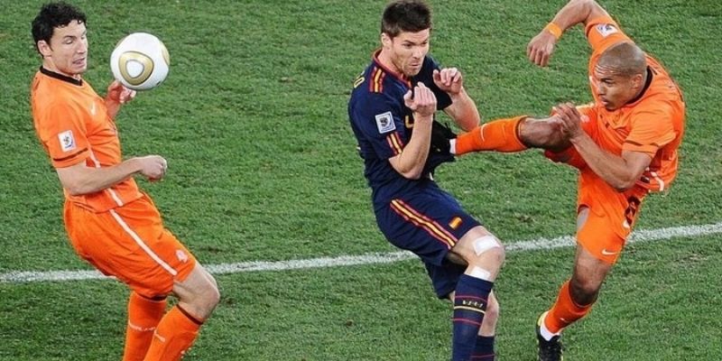 HT Trong Bóng Đá Là Gì? - Giải Mã Thuật Ngữ Quen Thuộc