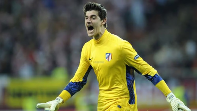 Thủ môn Thibaut Courtois - Tai tiếng xen lẫn với tài năng